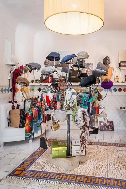 B&B Charme Il Dito E La Luna Caltagirone Bed and breakfast