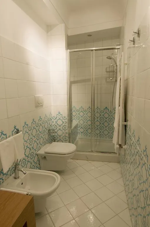 ** 住宿加早餐酒店 B&B Charme Il Dito E La Luna 卡尔塔吉罗 意大利